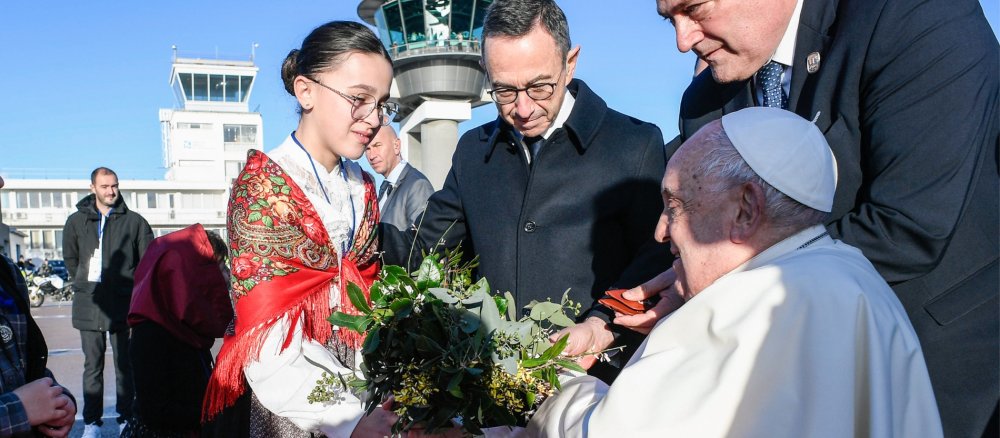 Empfang von Papst Franziskus in Ajaccio