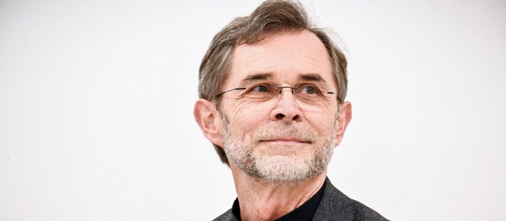 Der Wiener Erzbischof Josef Gründwidl blickt in die Ferne