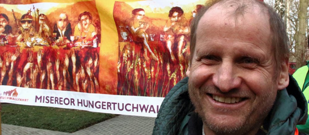 Pirmin Spiegel vor dem Hungertuch-