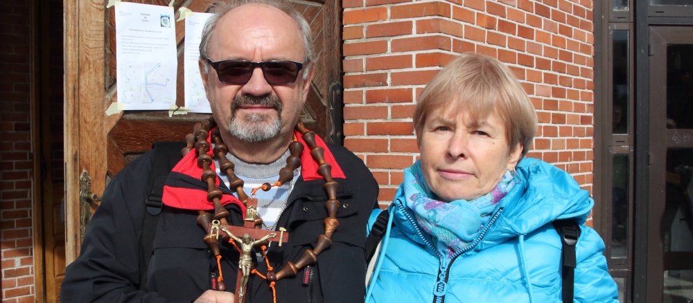 Krzystof Bartoszewicz mit seiner Frau Marya: "Der Rosenkranz hat mich geheilt".