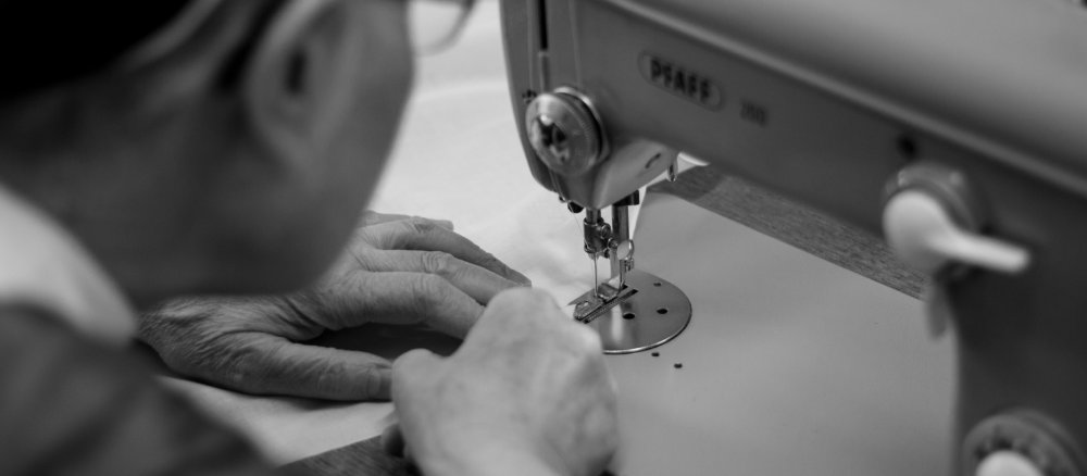 Schleier und Kleid der Schwestern werden auch heute noch in Handarbeit genäht.