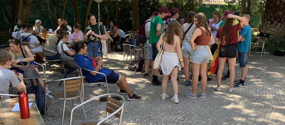 Jugendliche treffen sich im deutschen Pilgerzentrum beim Weltjugendtag