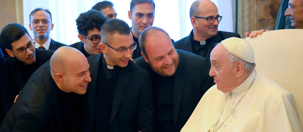 Papst Franziskus trifft Priester und Seminaristen