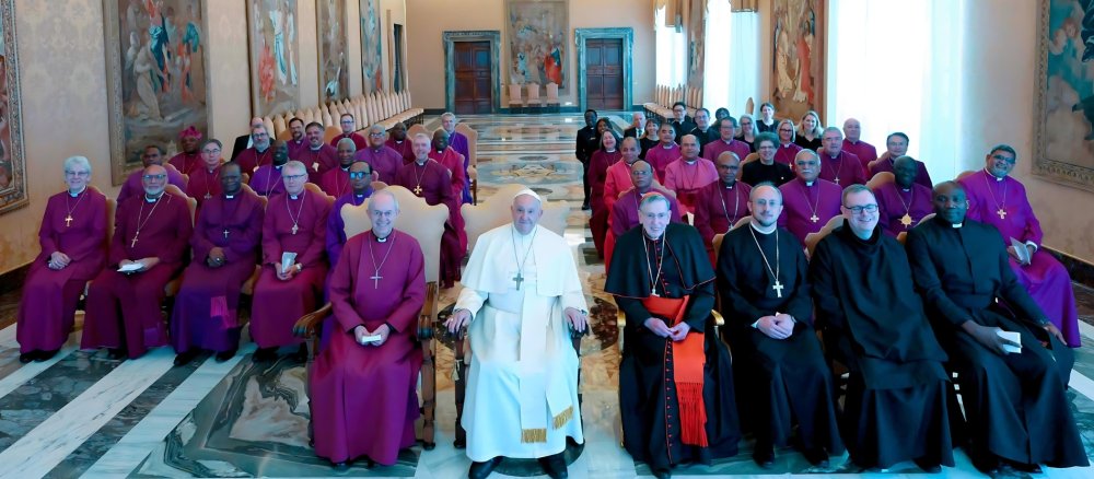 Papst Franziskus und Vertreter der anglikanischen Kirche