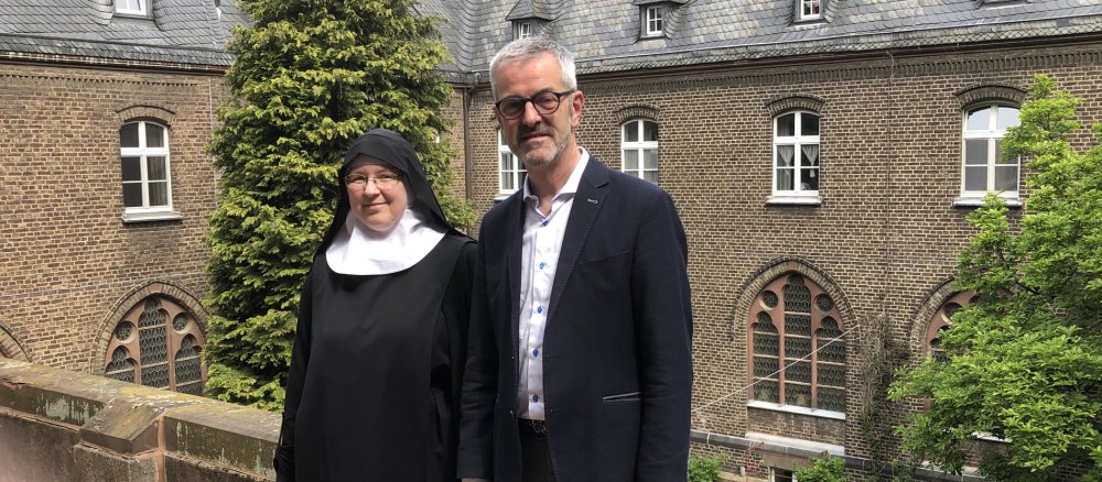 Schwester Emmanuela und Thomas Frings
