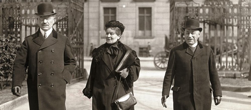 Die Abgeordnete der Weimarer Nationalversammlung Agnes Neuhaus.