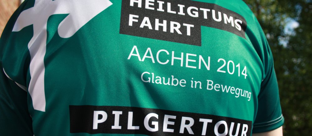 Rückansicht eines bedruckten Fahrrad-Trikots.