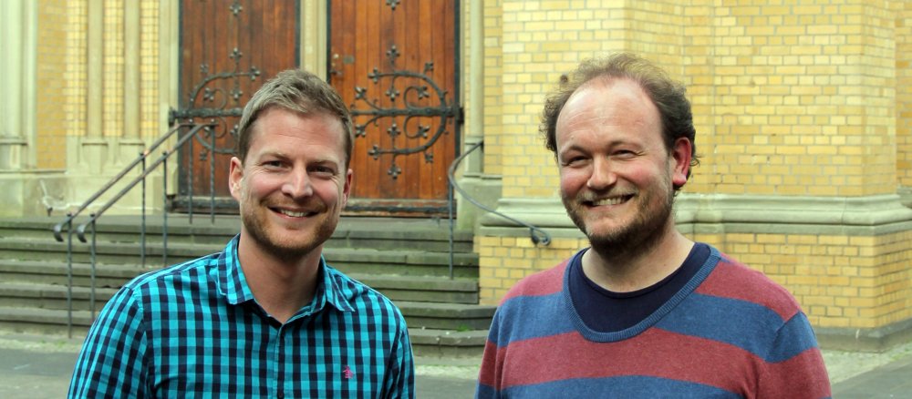 Klaus Köster und Klaus von Stosch unterhalten sich.