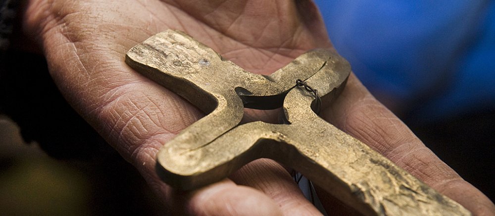 Ein selbstgeschmiedetes Kreuz.